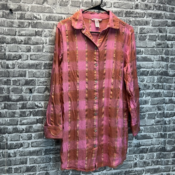 Victoria's Secret sleep shirt - Picture 2 of 9